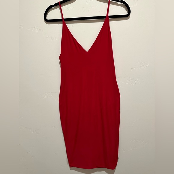 Fashion Nova Dresses & Skirts - Fashion Nova slinky red dress, size M